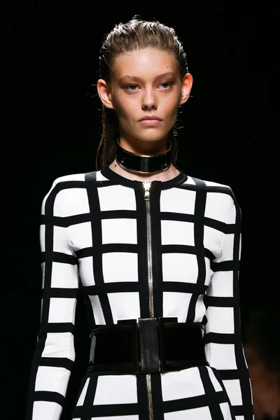Look 29